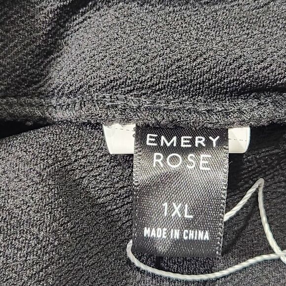 Emery Rose Shorts For Women Size 1XL Color Black Stretch With zippers Details B9 - Picture 4 of 11